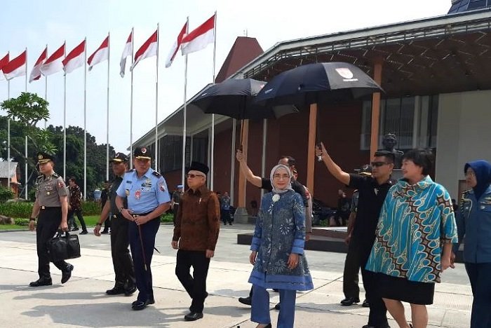 Wakil Presiden (Wapres) K.H. Ma’ruf Amin menghadiri Panen Udang Vaname di Tambak Budidaya Udang Berbasis Kawasan (BUBK). (Dok. Wapresri.go.id) 