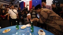 Calon Presiden nomor urut 2, Prabowo Subianto menghadiri acara Silturahmi Tokoh dan Ulama Aceh sekaligus Mengenang 19 Tahun Tsunami Aceh. (Dok. Tim Media Prabowo-Gibran)  