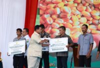 Menteri Pertahanan Prabowo Subianto menyampaikan rasa hormat setinggi-tingginya kepada 35 ribu para petani di Blora, Jawa Tengah. (Dok. Tim Prabowo Subianto)